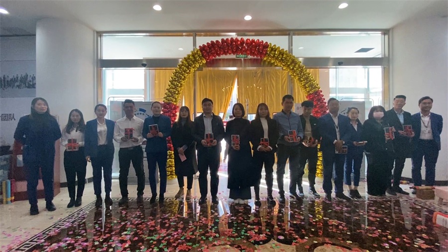 昌禾裝飾丨10月總結(jié)表彰暨11月活動(dòng)啟動(dòng)大會(huì)圓滿結(jié)束！一起領(lǐng)盲盒啦~